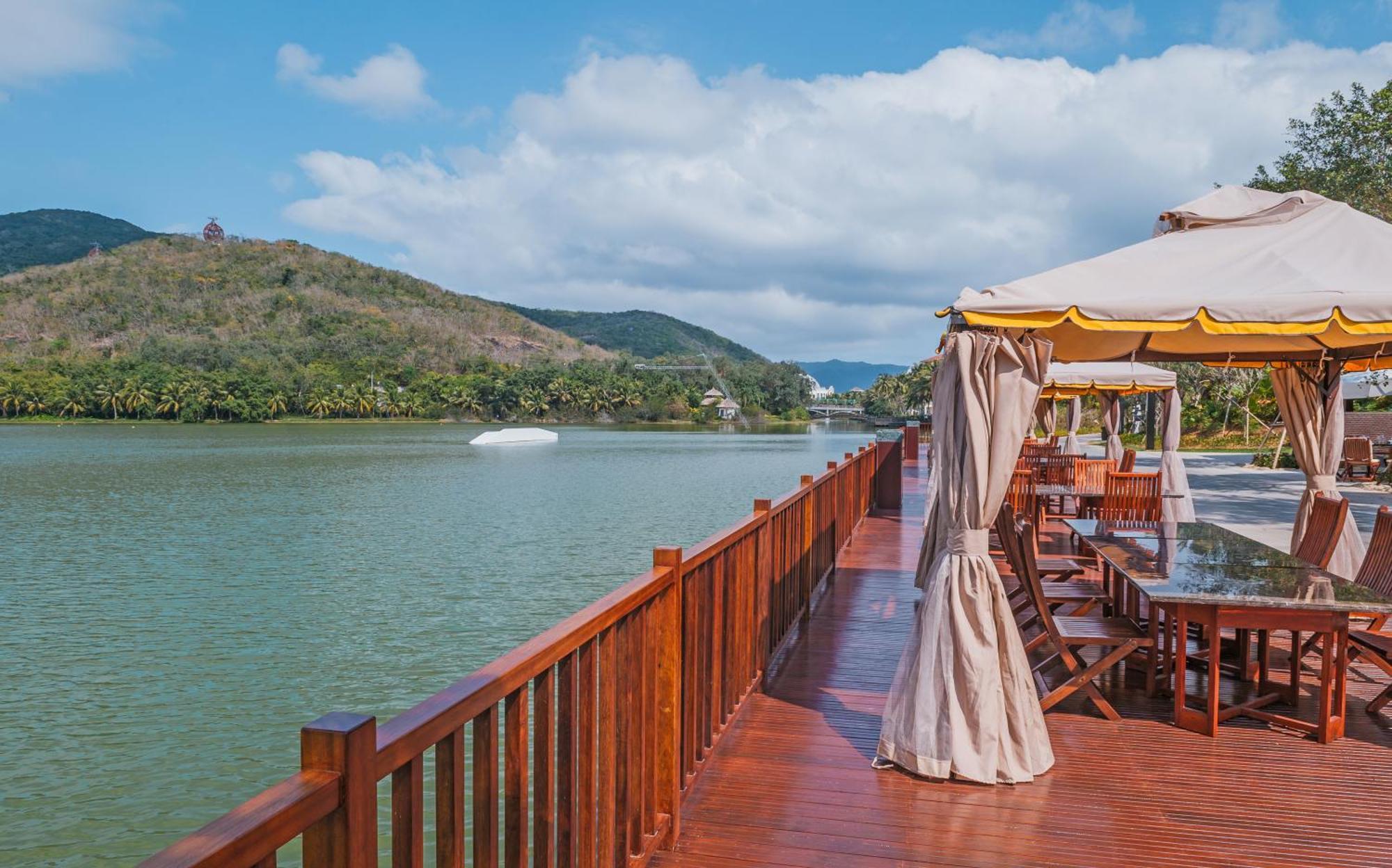 Palace Resort Yalong Bay Саня Екстериор снимка